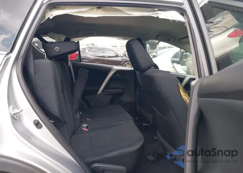 2016 Toyota Rav4 Le z USA, uszkodzony, nr VIN 2T3ZFREV2GW307917